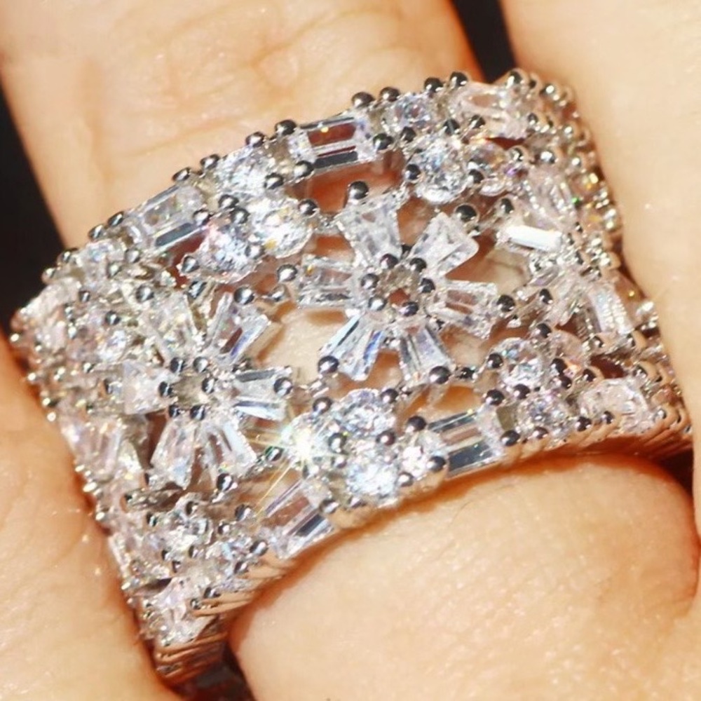 NEW 925 STERLING SILVER DIAMOND CUSHION RING - Picture 5 of 6